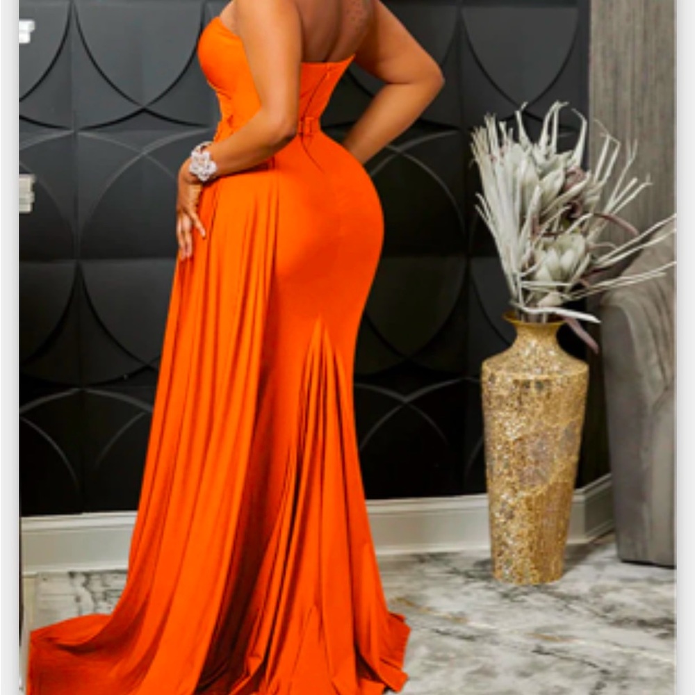 Side Slit Shoulder Trailing Fitted Maternity Baby shower Maxi Dress. Sz: XL